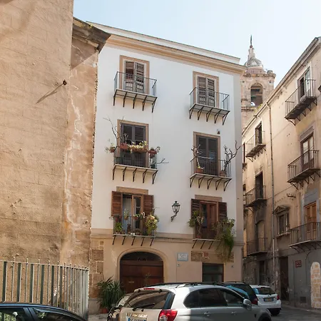 Le Pomelie Panzió 3*